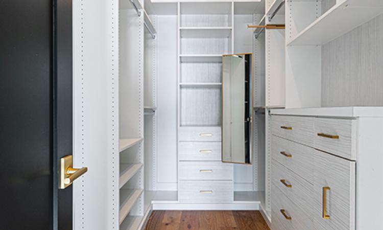 Maximizing your closet space